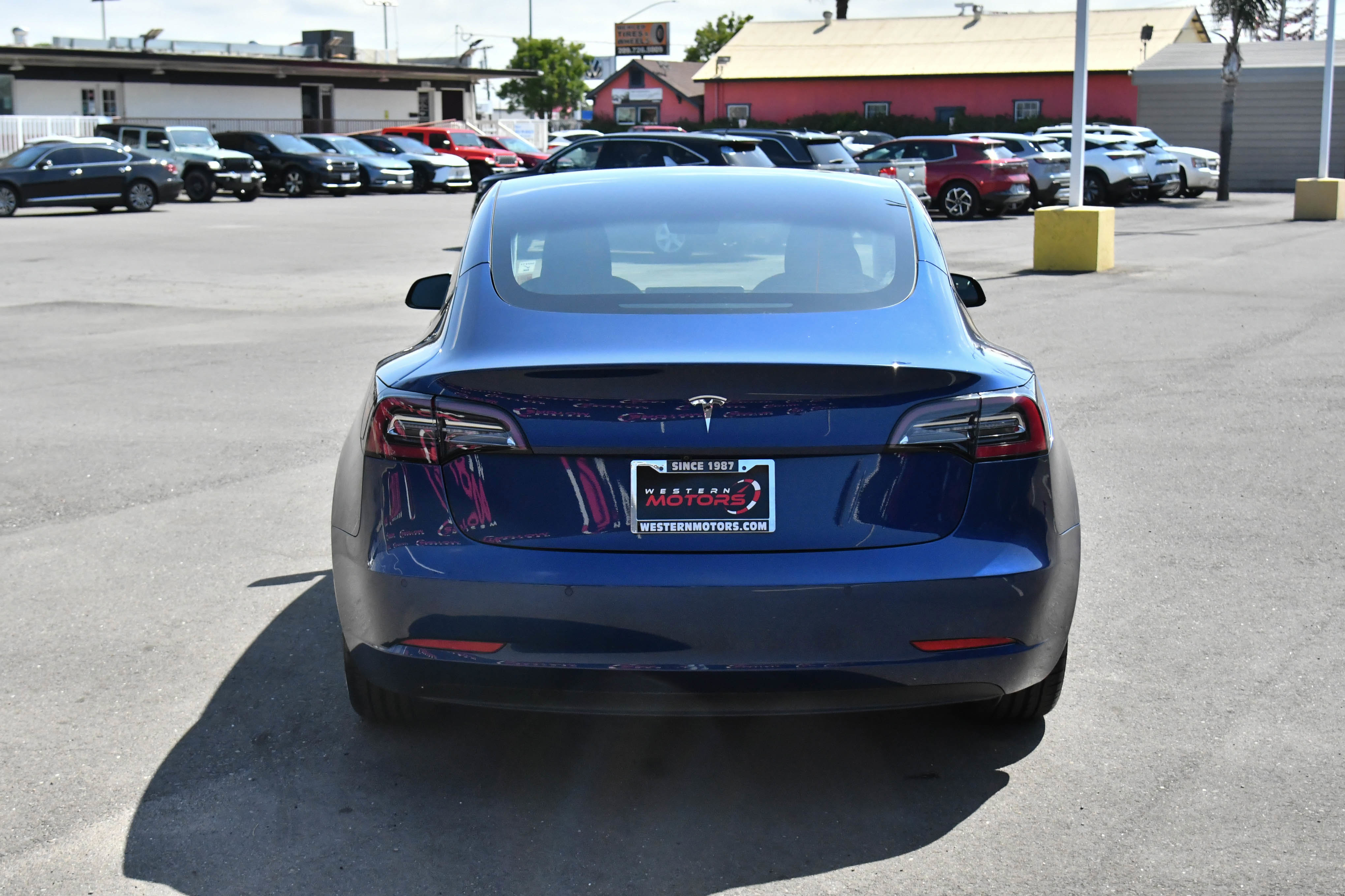 Used 2022 Tesla Model 3 Standard Range image 7