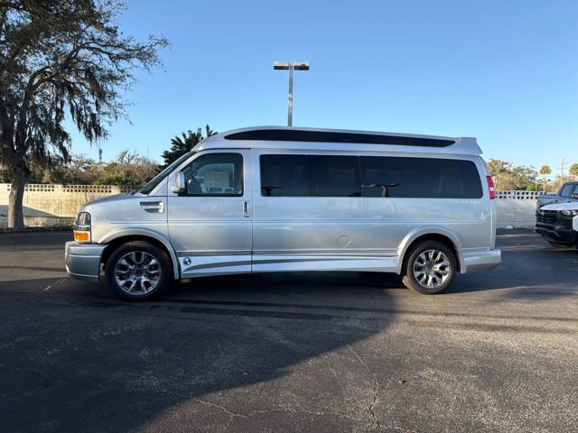 New 2025 Chevrolet Express 2500 Work Van 3D Extended Cargo Van w/ Driver Convenience Package image 5