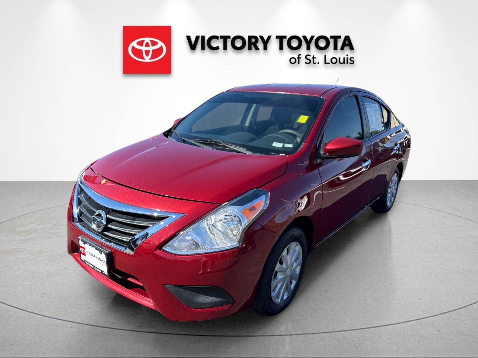 Used 2019 Nissan Versa SV FWD image 7