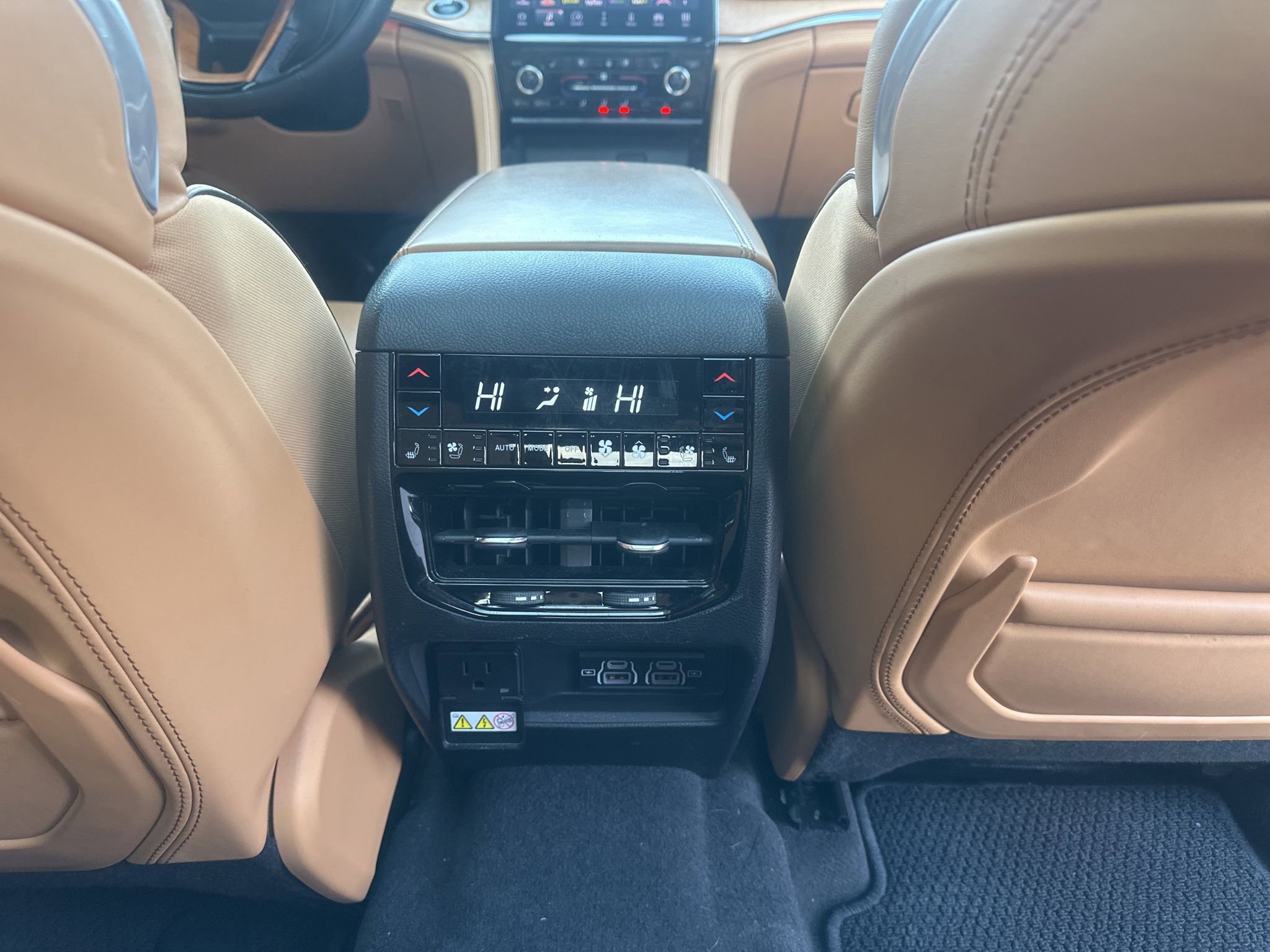 Used 2021 Jeep Grand Cherokee L Summit image 13