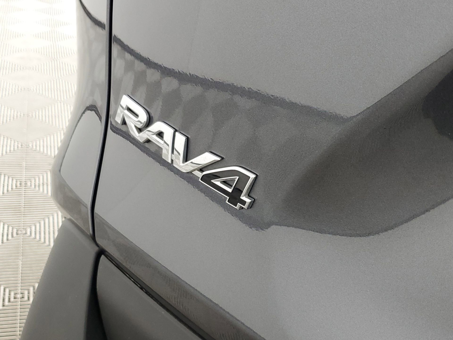 Used 2021 Toyota RAV4 XLE w/ Convenience Package image 20