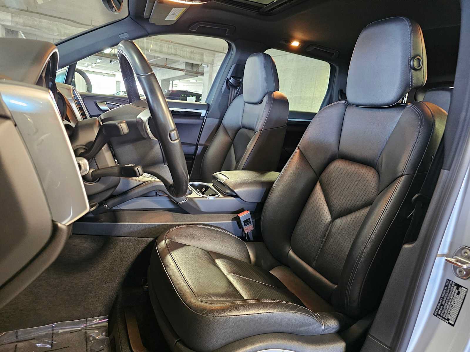 Used 2013 Porsche Cayenne AWD/4WD image 27