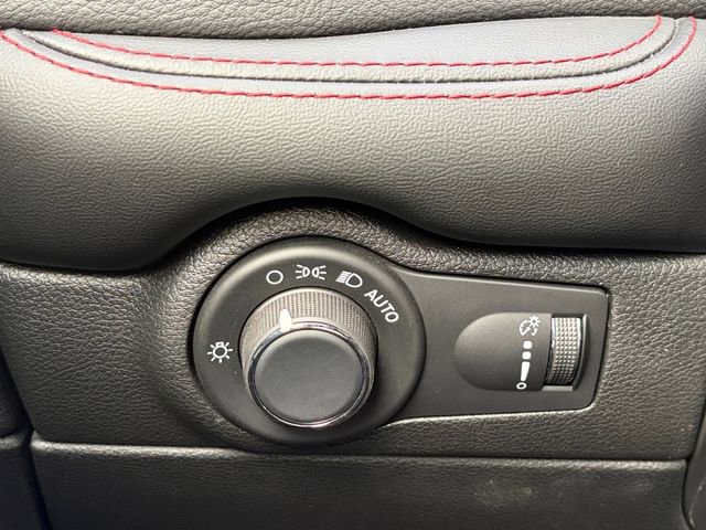 Used 2025 Dodge Durango GT image 5