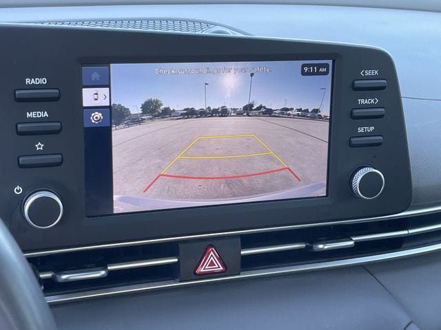 Used 2025 Hyundai Elantra Sport FWD image 17