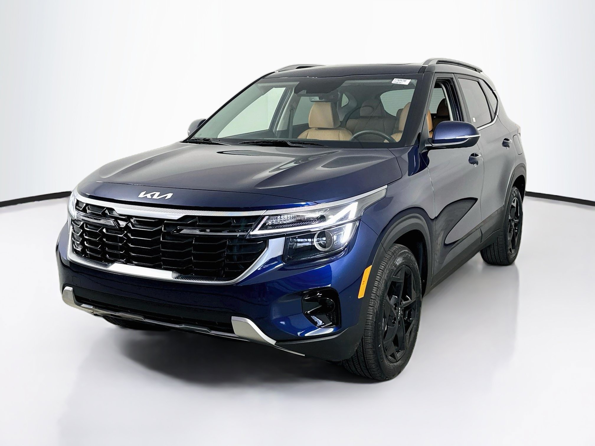 Used 2026 Kia Seltos EX FWD image 1