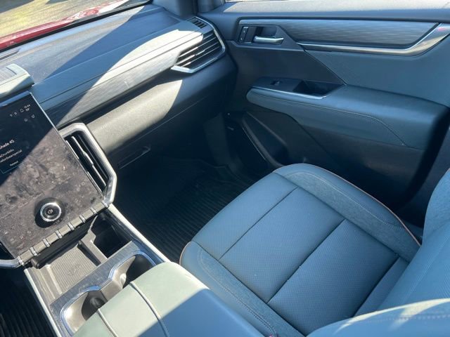 Used 2025 GMC Acadia AT4 w/ LPO, Floor Liner Package image 14