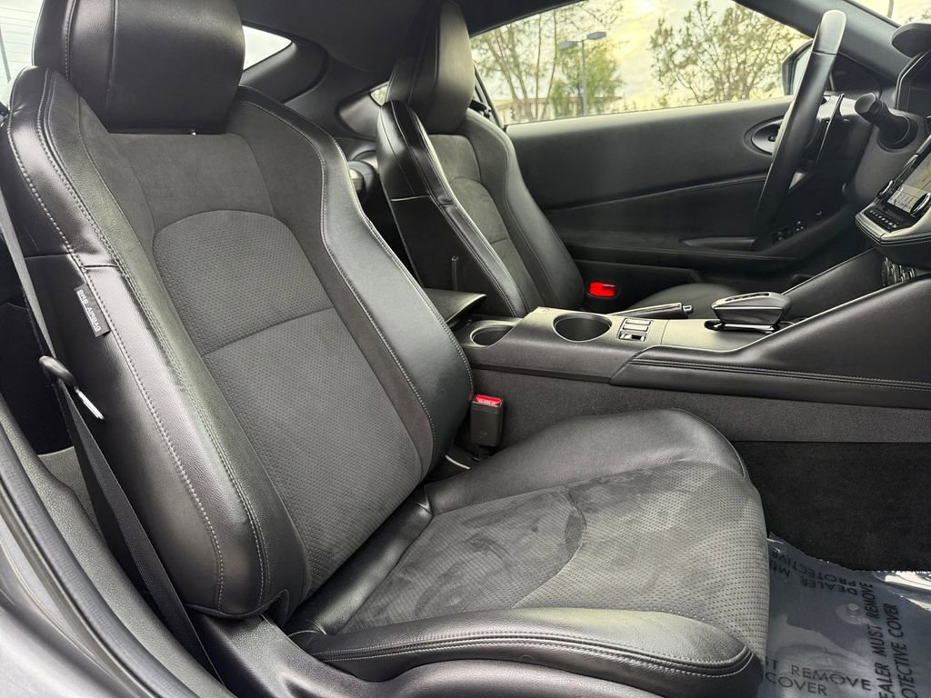 Certified 2023 Nissan Z Performance w/ Floor Mat Package (L93) image 27