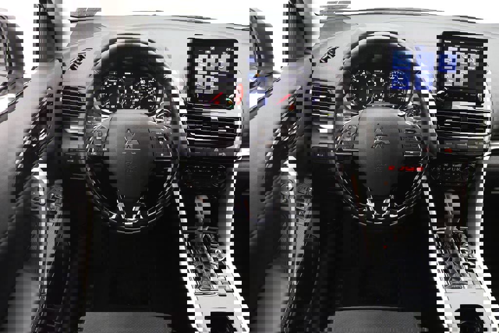 Used 2025 Mitsubishi Eclipse Cross SE image 12