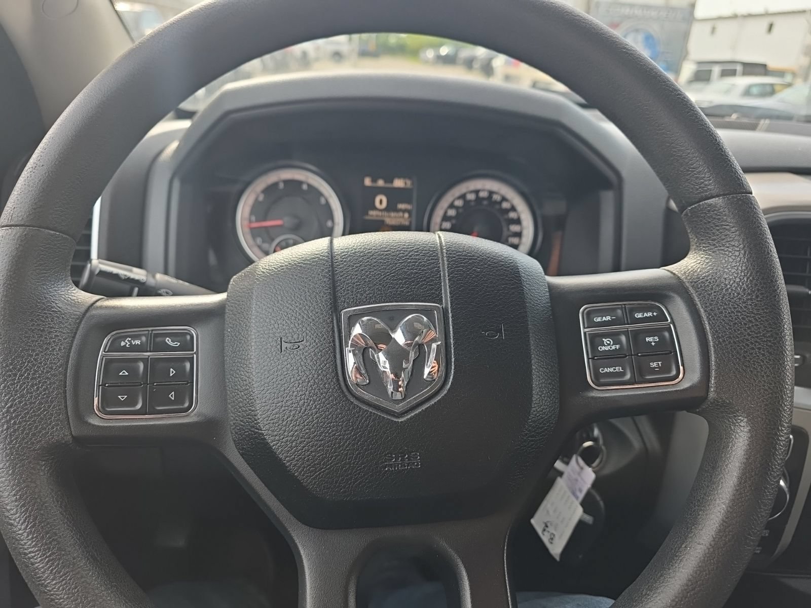 Used 2018 RAM 1500 Classic SLT AWD/4WD image 15