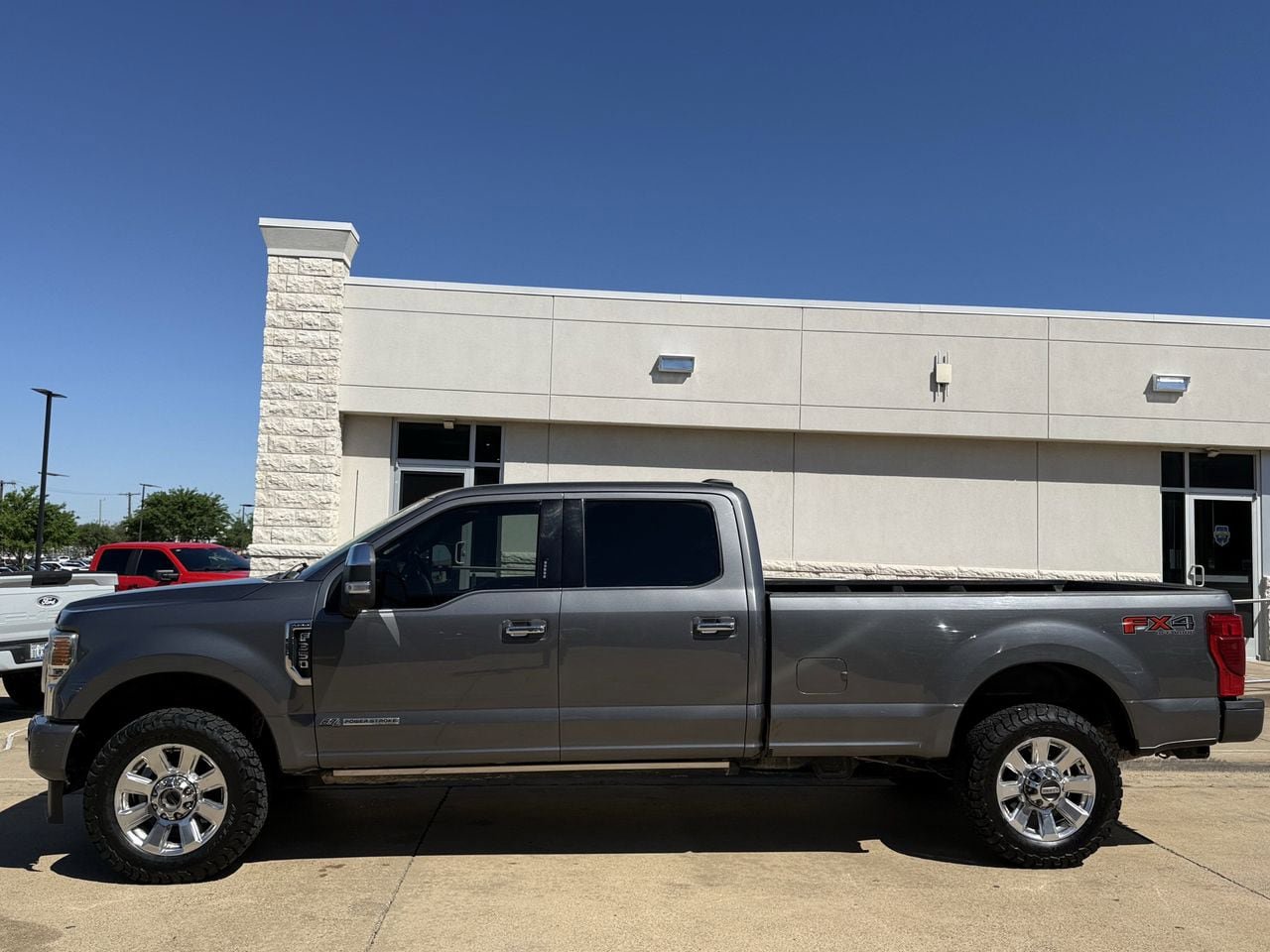Certified 2022 Ford F350 Platinum image 3