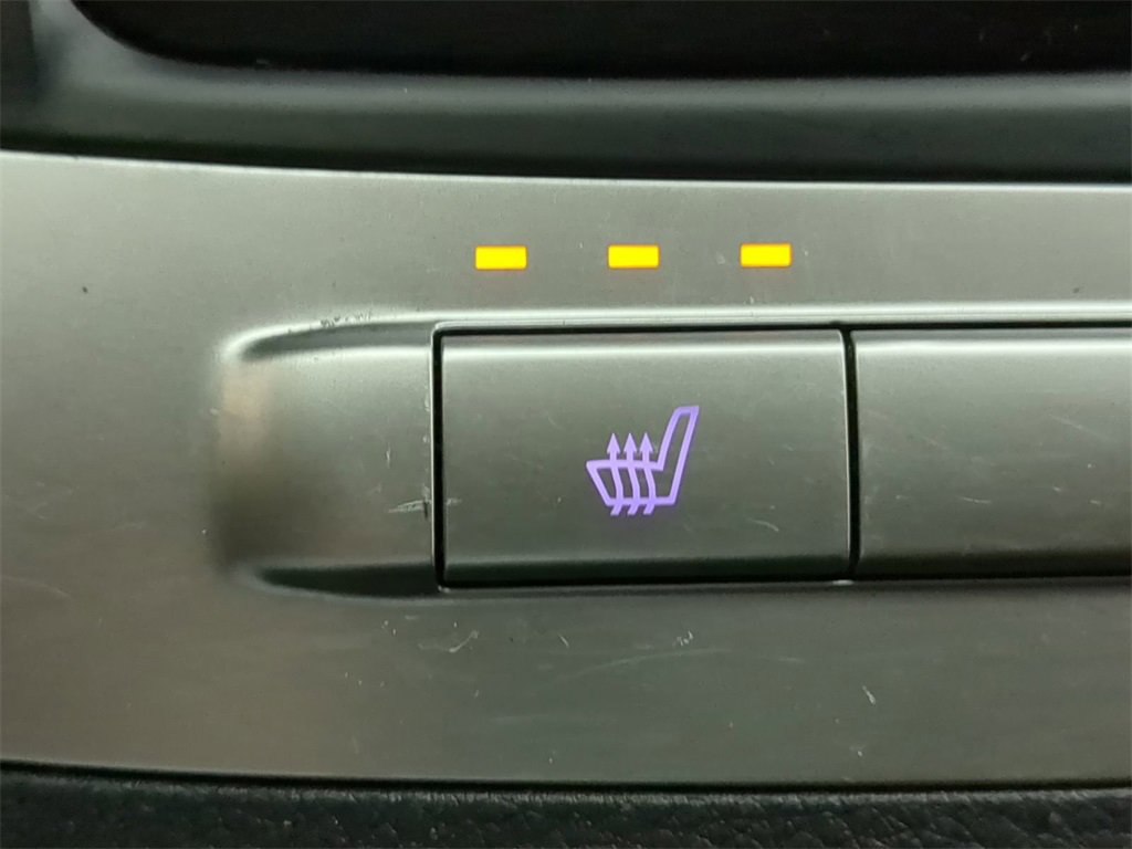 Used 2024 Kia Carnival LX image 27