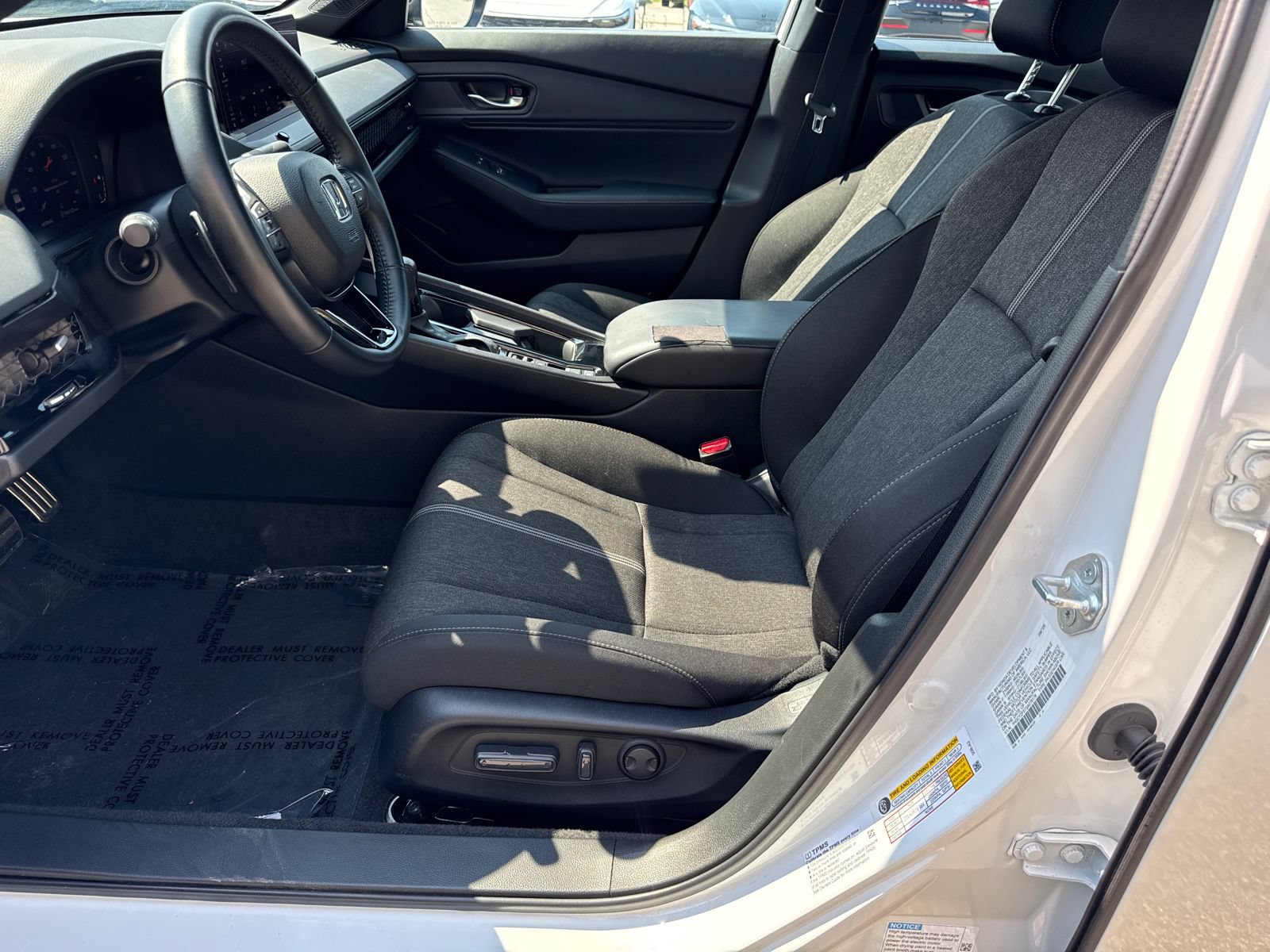 Used 2025 Honda Accord Sport image 9