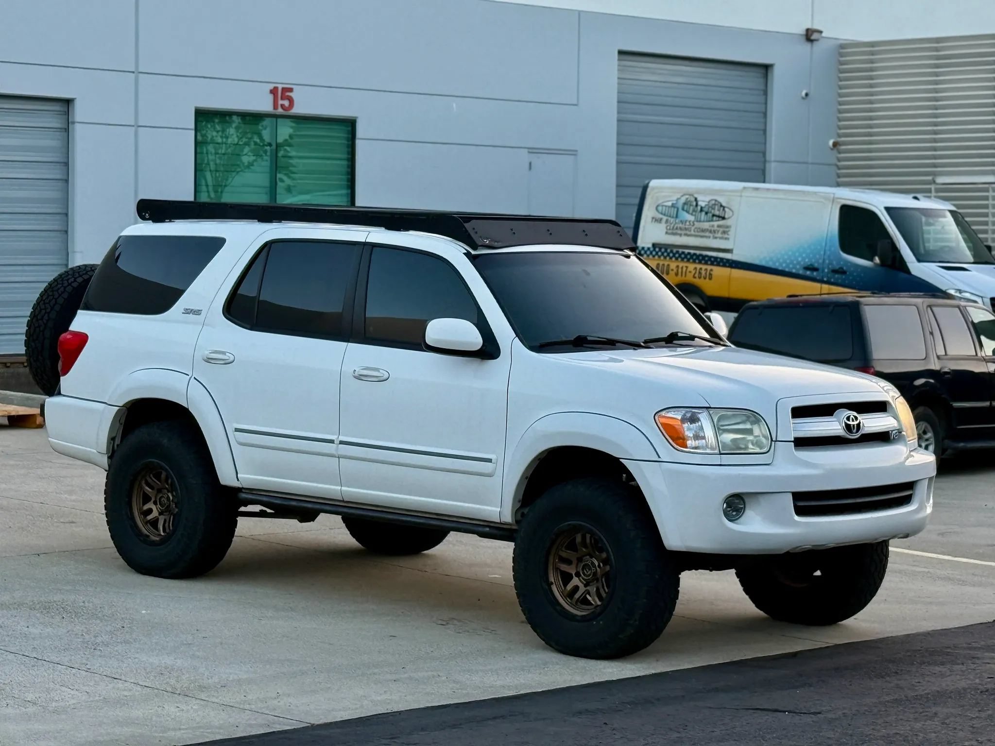 Used 2006 Toyota Sequoia SR5 AWD/4WD image 8