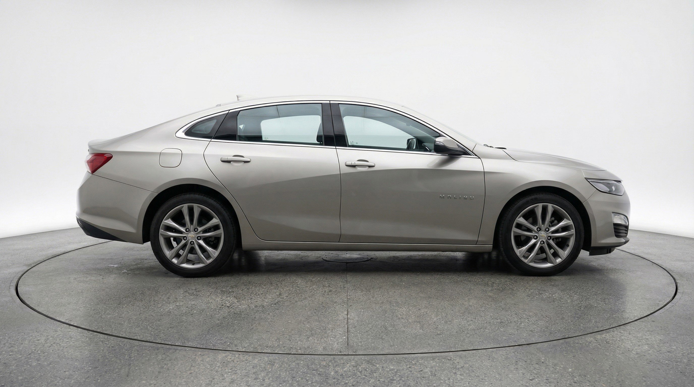 Used 2024 Chevrolet Malibu LT image 11