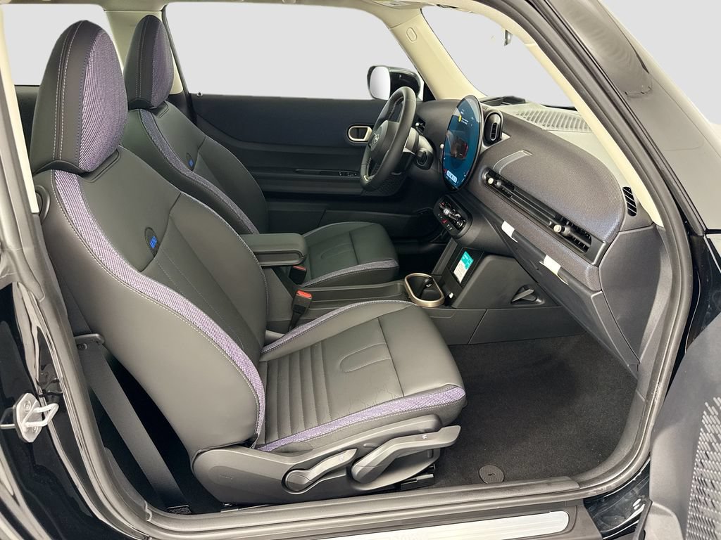 New 2026 MINI Cooper 2-Door Hardtop FWD image 19