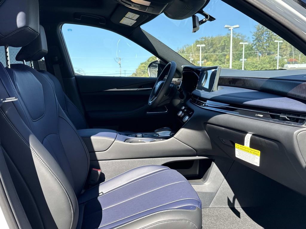 New 2026 INFINITI QX60 Luxe w/ Dark Cargo Package image 20
