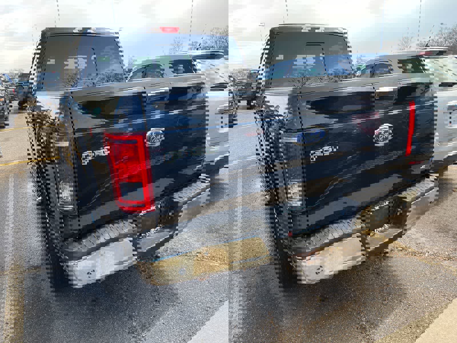 Used 2016 Ford F150 XLT w/ Equipment Group 302A Luxury image 11