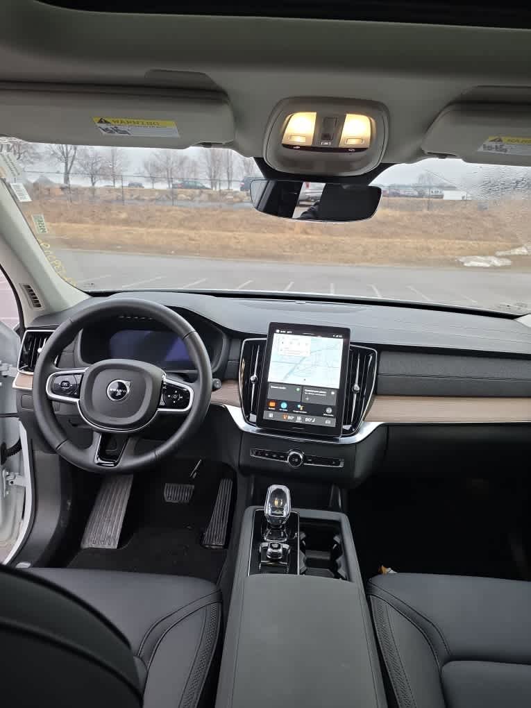 Used 2025 Volvo XC90 B6 Plus image 7