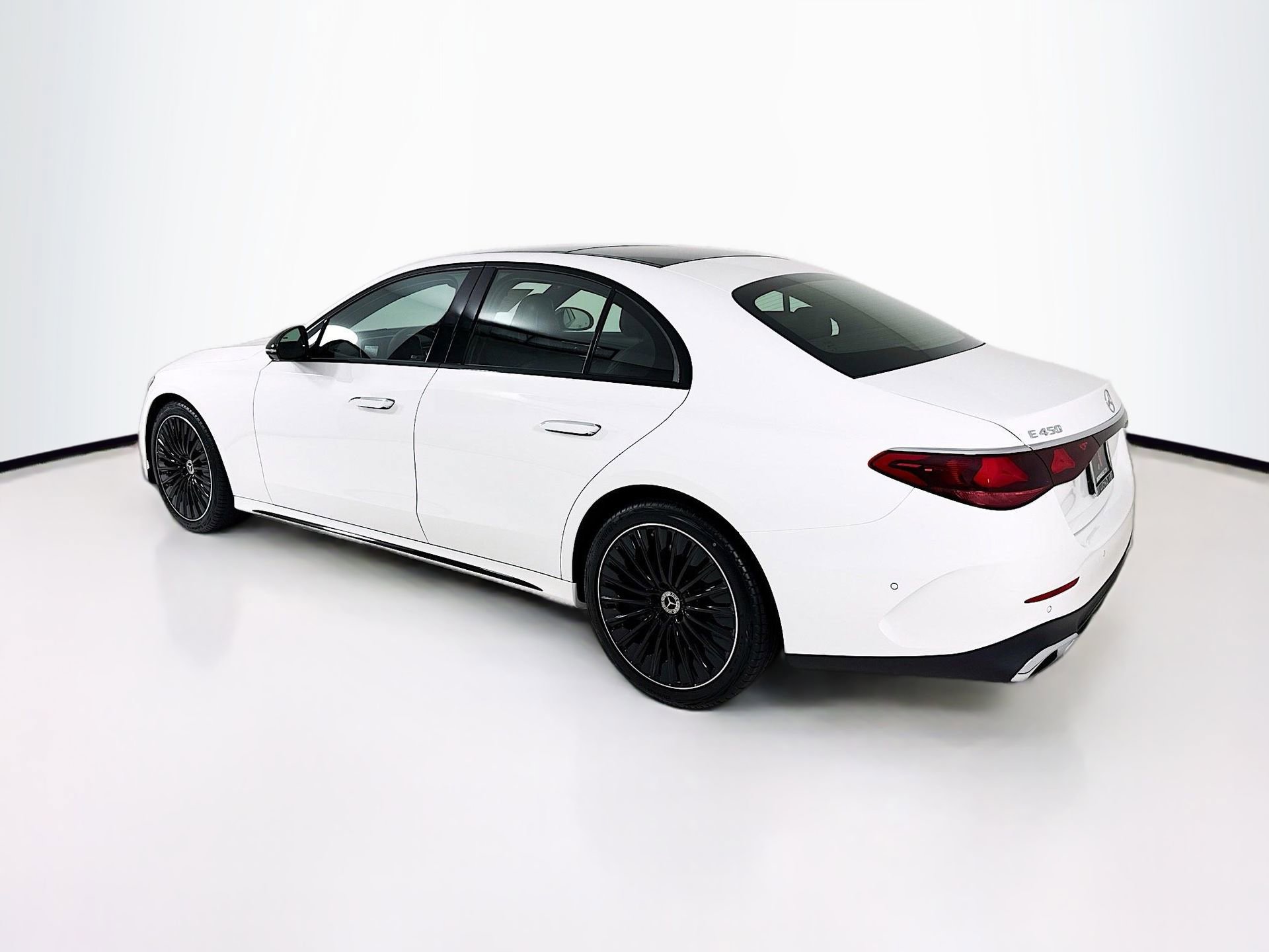 New 2026 Mercedes-Benz E 450 4MATIC Sedan image 6