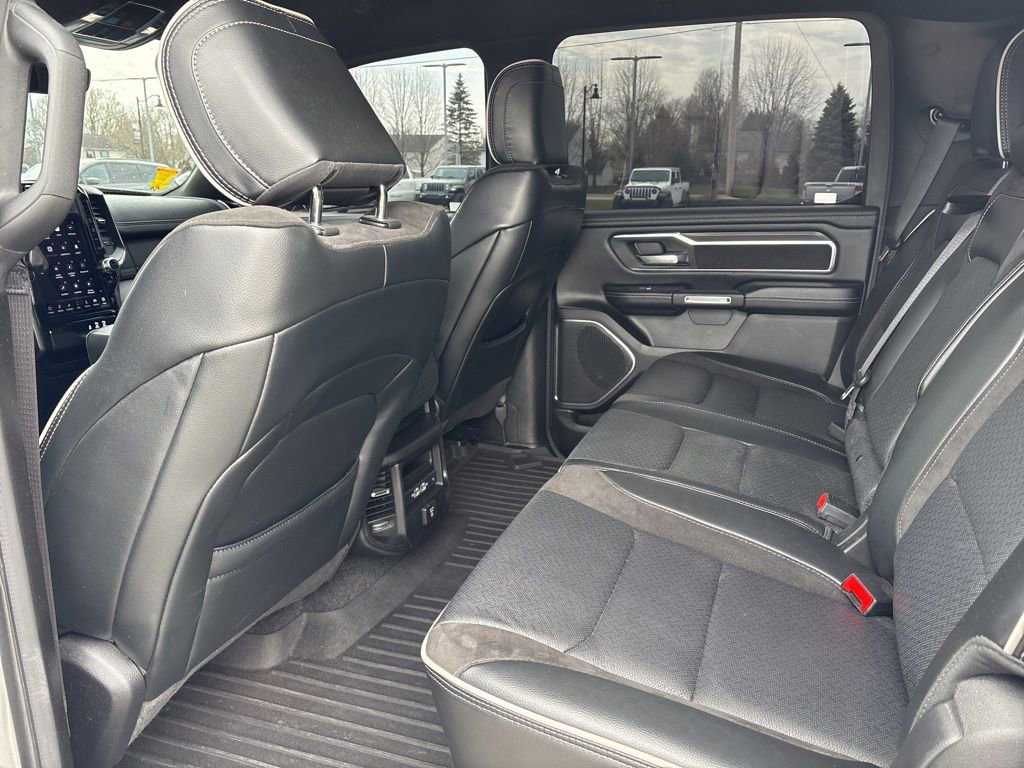 Certified 2025 RAM 1500 Laramie AWD/4WD image 9