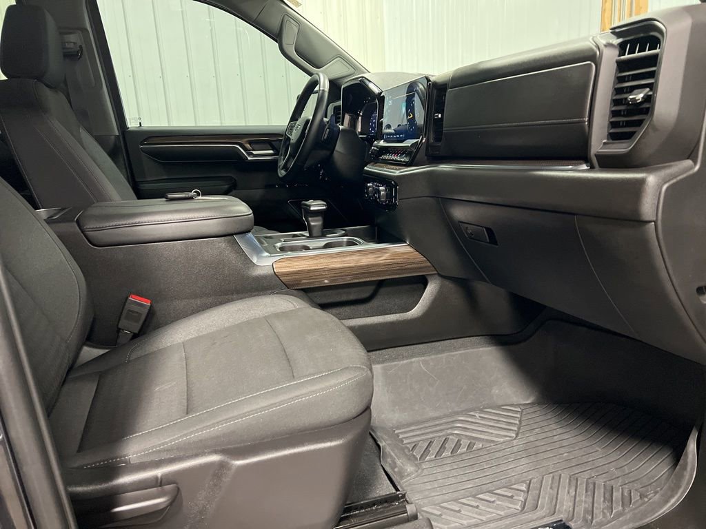 Certified 2024 Chevrolet Silverado 1500 RST image 8