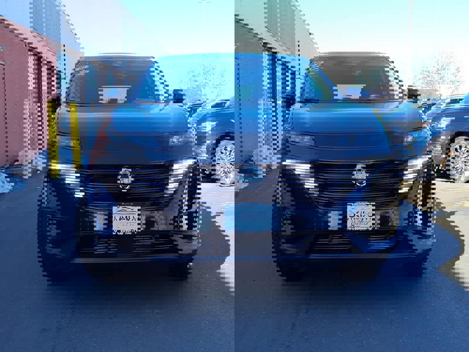 Used 2025 Nissan Murano SL image 2