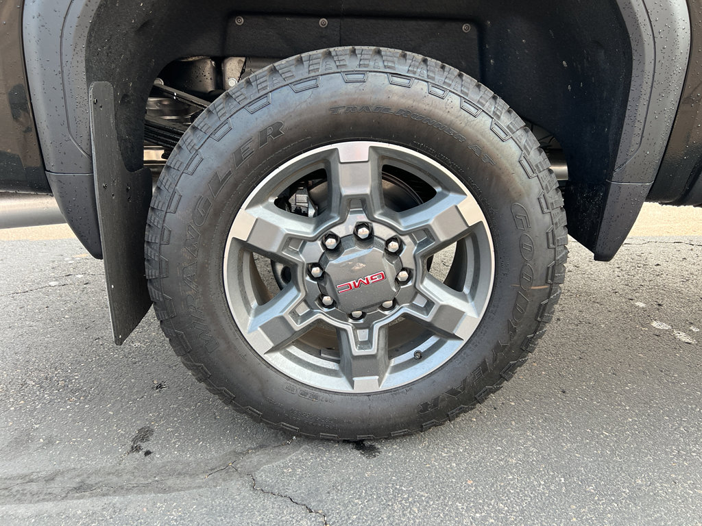 New 2025 GMC Sierra 2500 SLT image 31