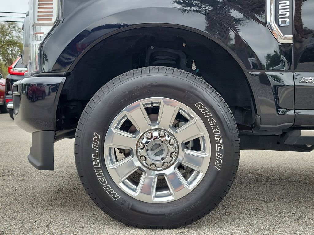 Used 2021 Ford F250 Platinum AWD/4WD image 6