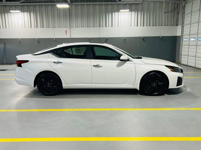 New 2025 Nissan Altima 2.5 SV w/ SV Special Edition Package image 18