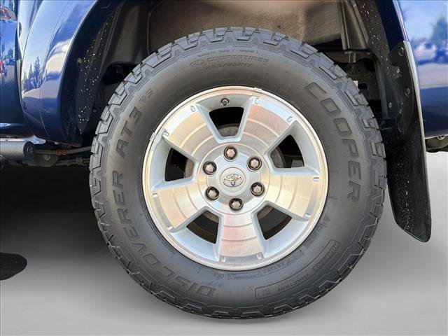 Used 2015 Toyota Tacoma PreRunner w/ TRD Sport Package RWD image 9