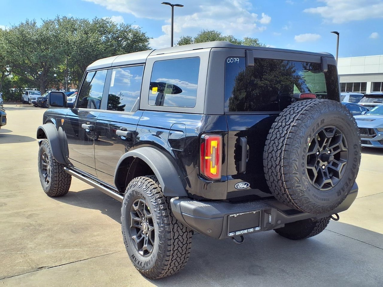New 2026 Ford Bronco Badlands AWD/4WD image 6