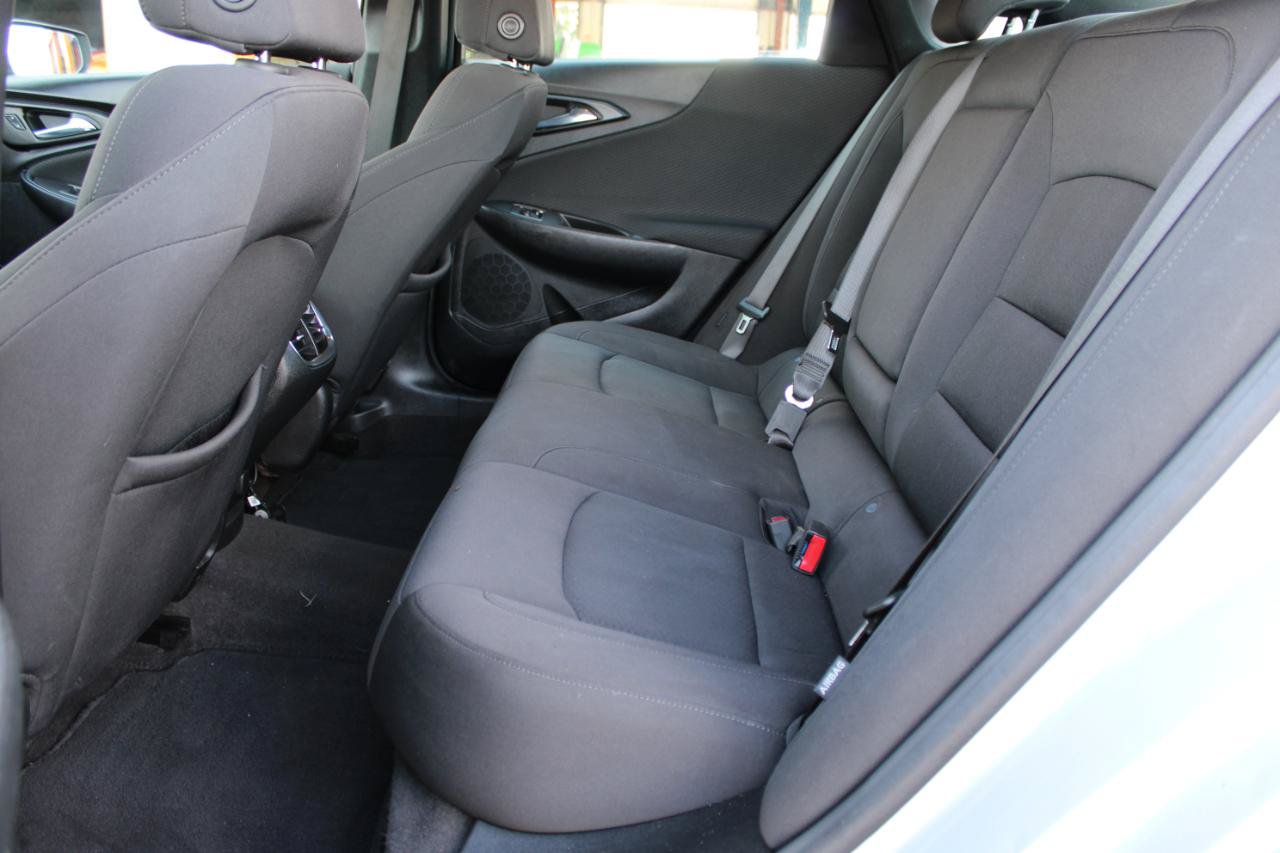 Used 2020 Chevrolet Malibu LT FWD image 38