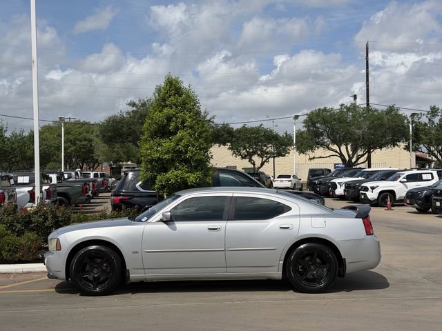 Used 2010 Dodge Charger SXT image 4