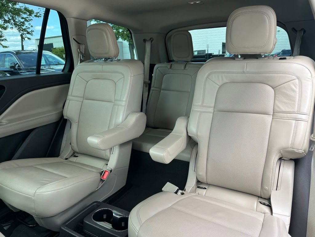 Used 2020 Lincoln Aviator Reserve AWD/4WD image 13