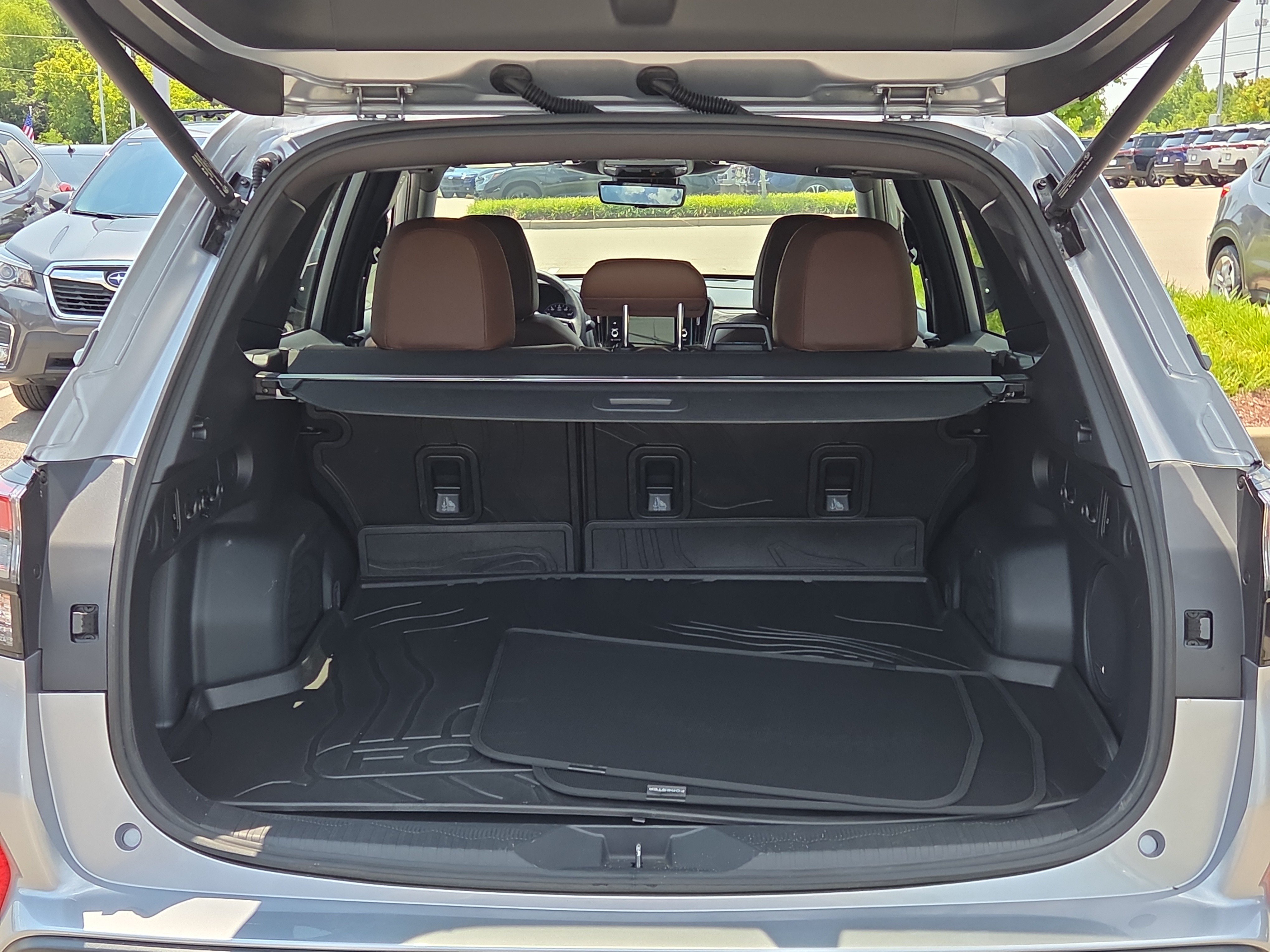Certified 2025 Subaru Forester Touring AWD/4WD image 14