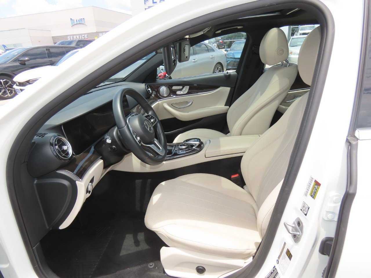 Used 2019 Mercedes-Benz E 300 image 24