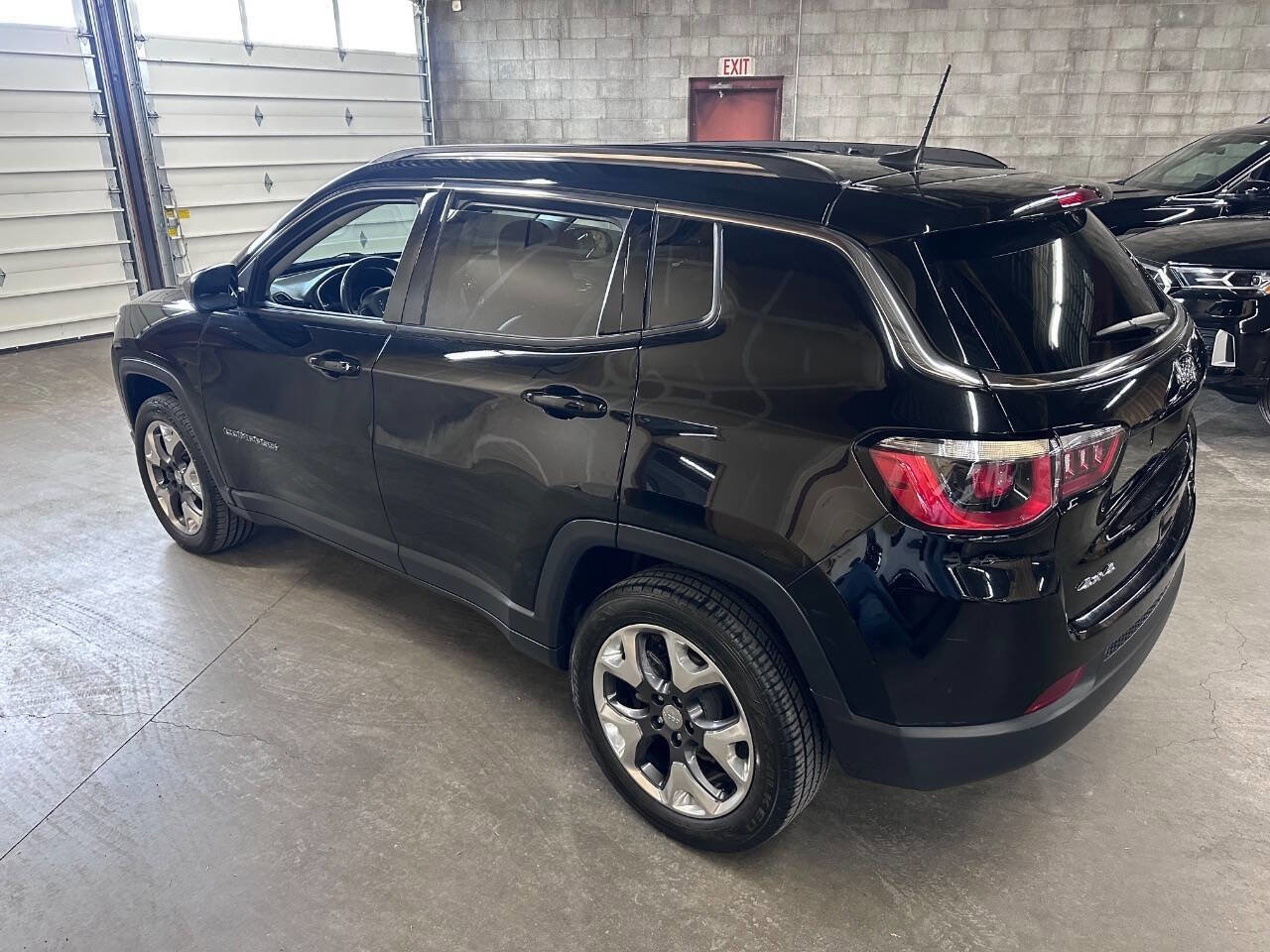 Used 2019 Jeep Compass Limited image 5
