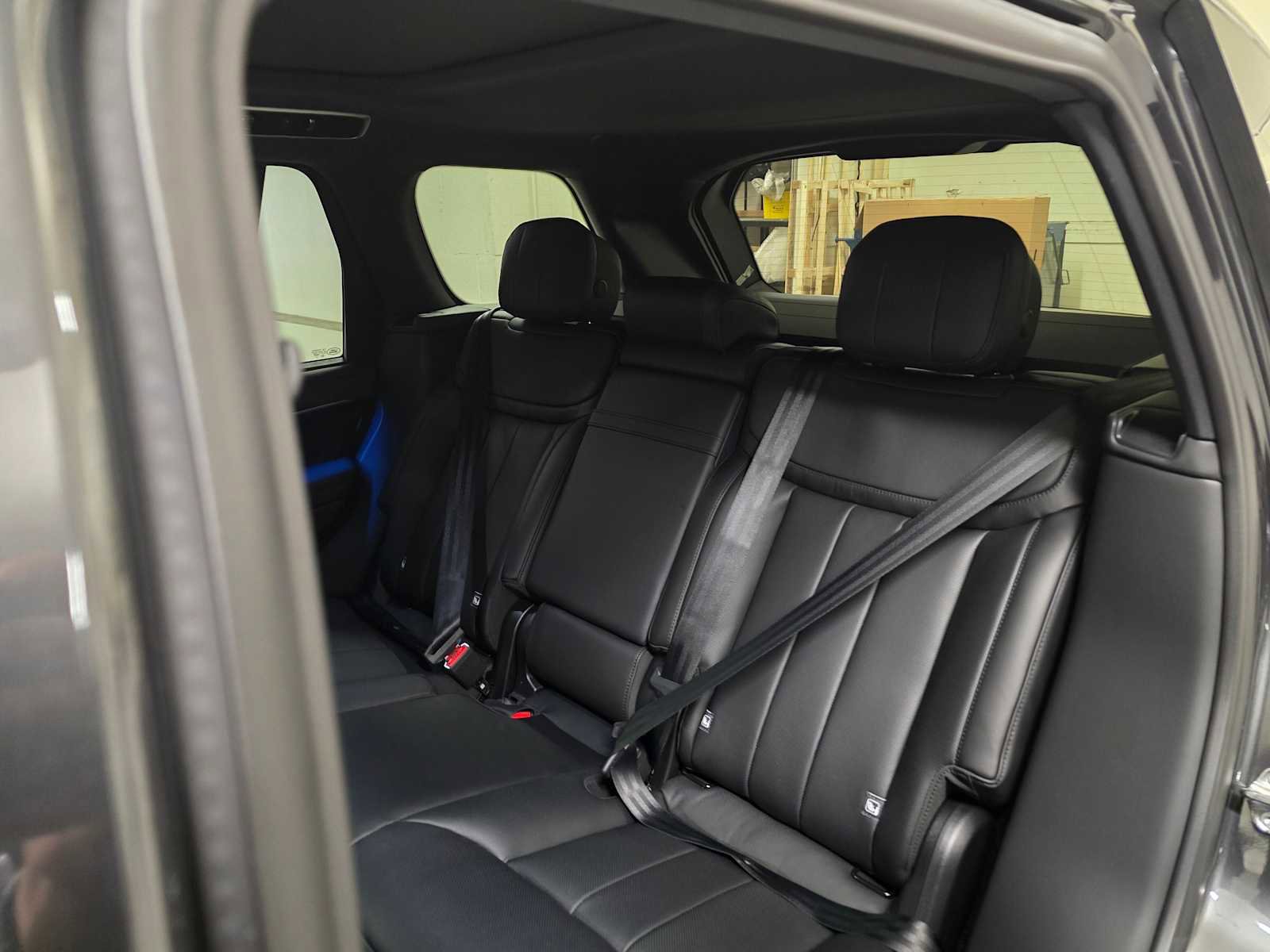 New 2026 Land Rover Range Rover SE image 19