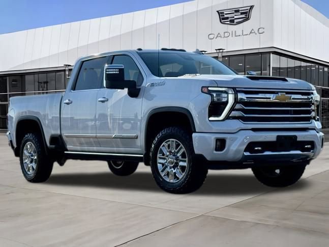 Used 2024 Chevrolet Silverado 2500 High Country w/ Technology Package image 2
