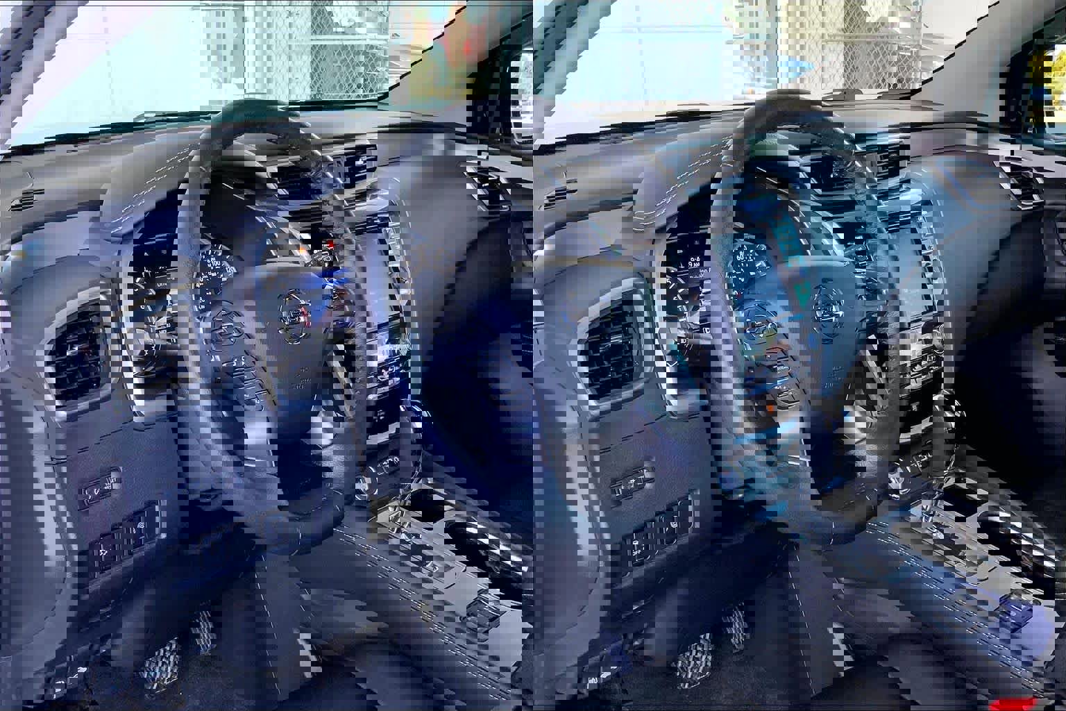 Used 2022 Nissan Murano SV w/ SV Midnight Edition Package image 17