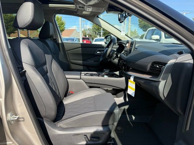 New 2026 Nissan Rogue Platinum image 29