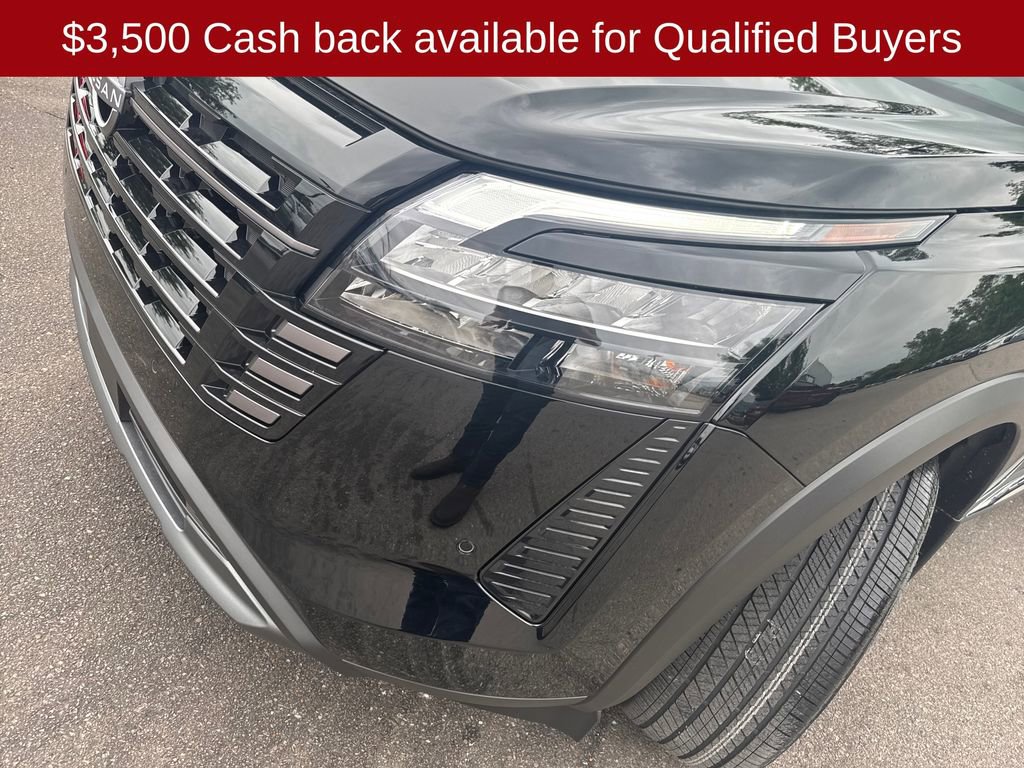 New 2026 Nissan Pathfinder Platinum FWD image 35