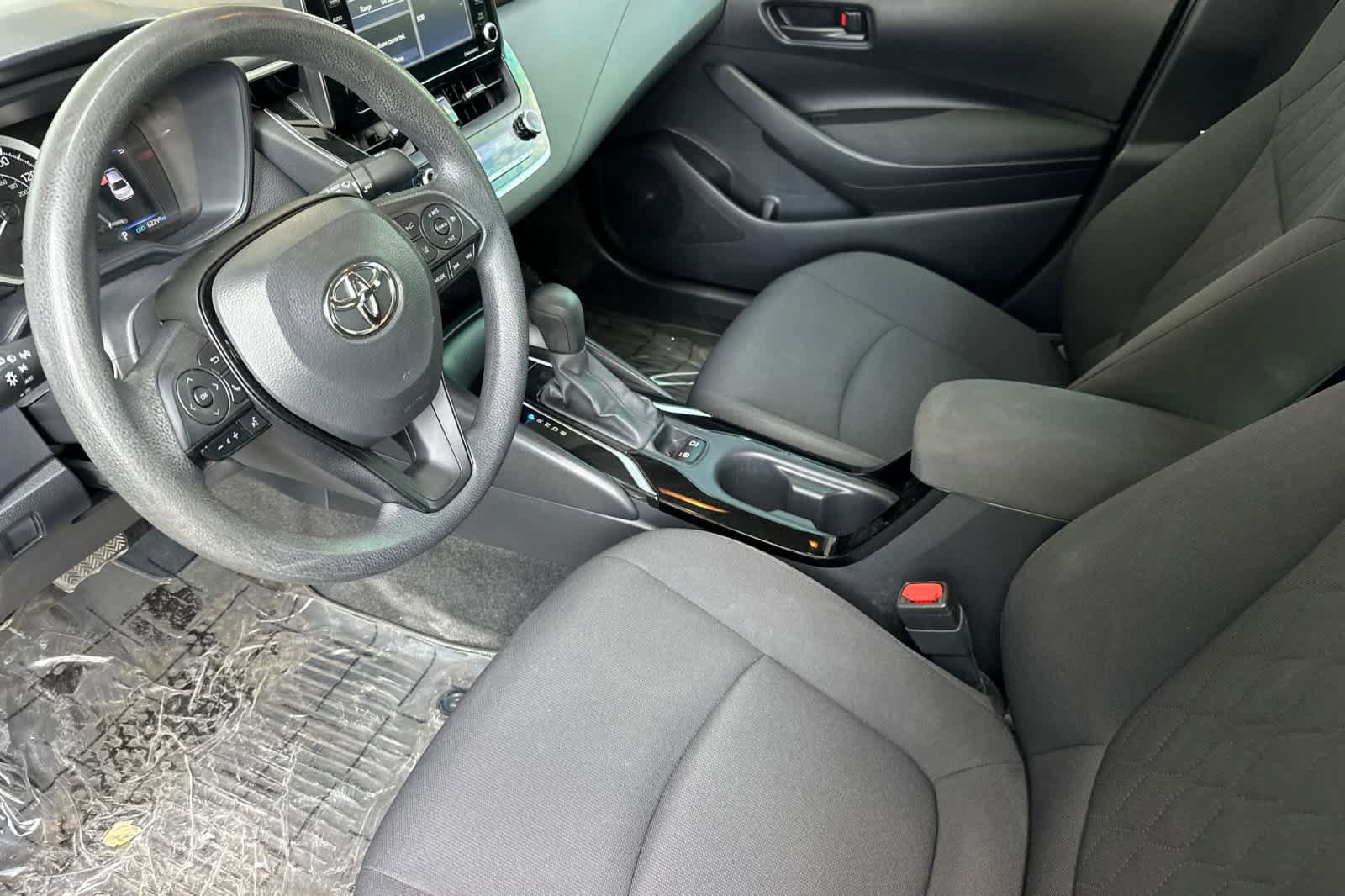 Used 2022 Toyota Corolla LE FWD image 11