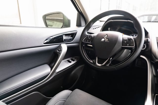 New 2025 Mitsubishi Eclipse Cross SE image 11