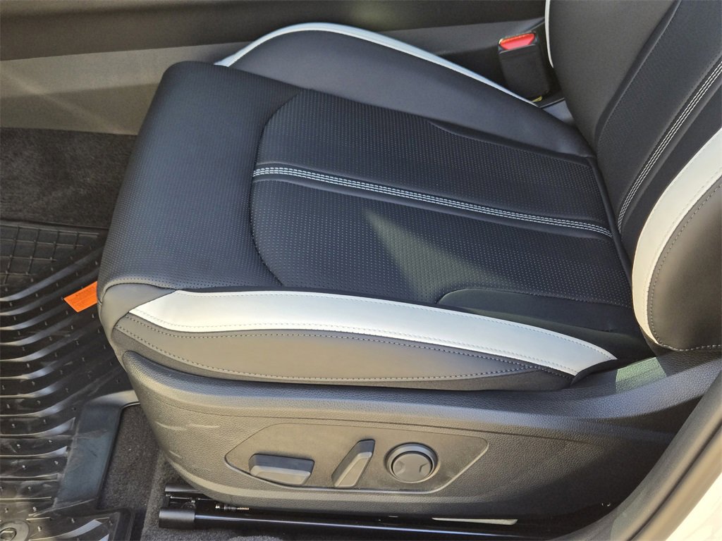 New 2026 Kia K5 GT-Line image 17