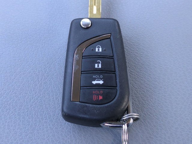 Used 2023 Toyota Camry SE image 25