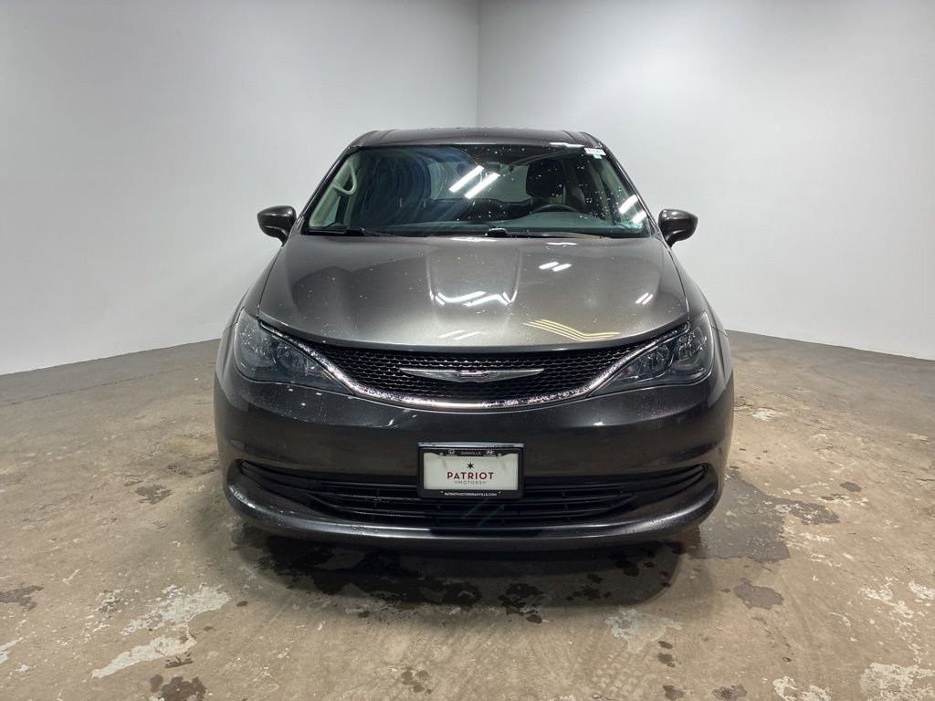 Used 2017 Chrysler Pacifica LX video 3