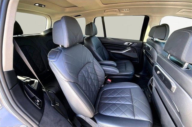 Used 2023 BMW X7 xDrive40i w/ Premium Package image 29