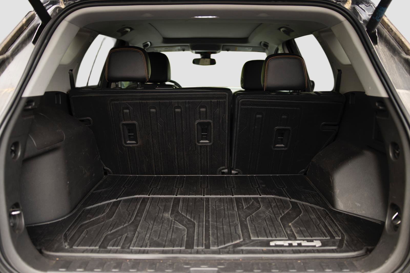 Used 2023 GMC Terrain AT4 w/ Infotainment Package II AWD/4WD image 16