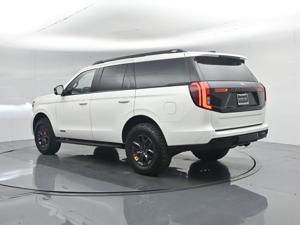 Used 2025 Ford Expedition Tremor AWD/4WD image 7
